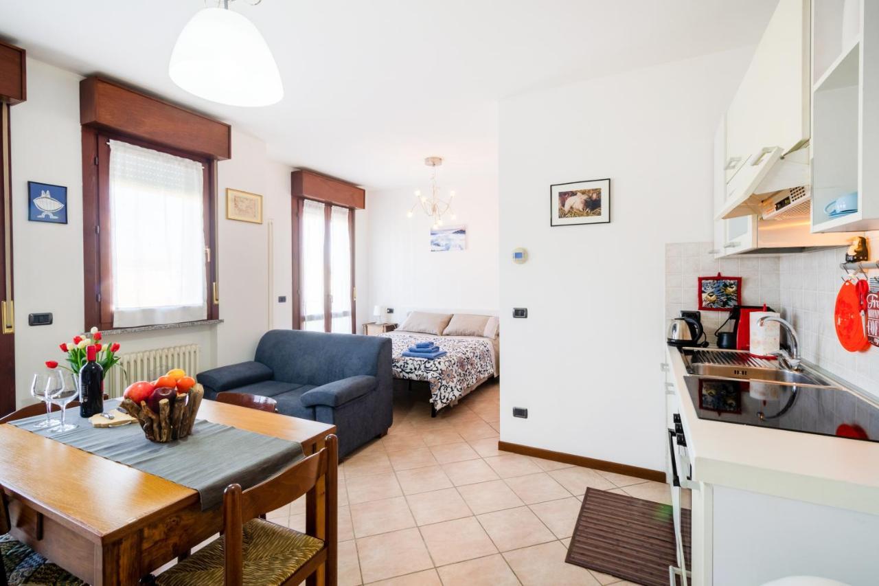 Parma Fiere Studio Con Parcheggio E Balcone Apartment Exterior photo